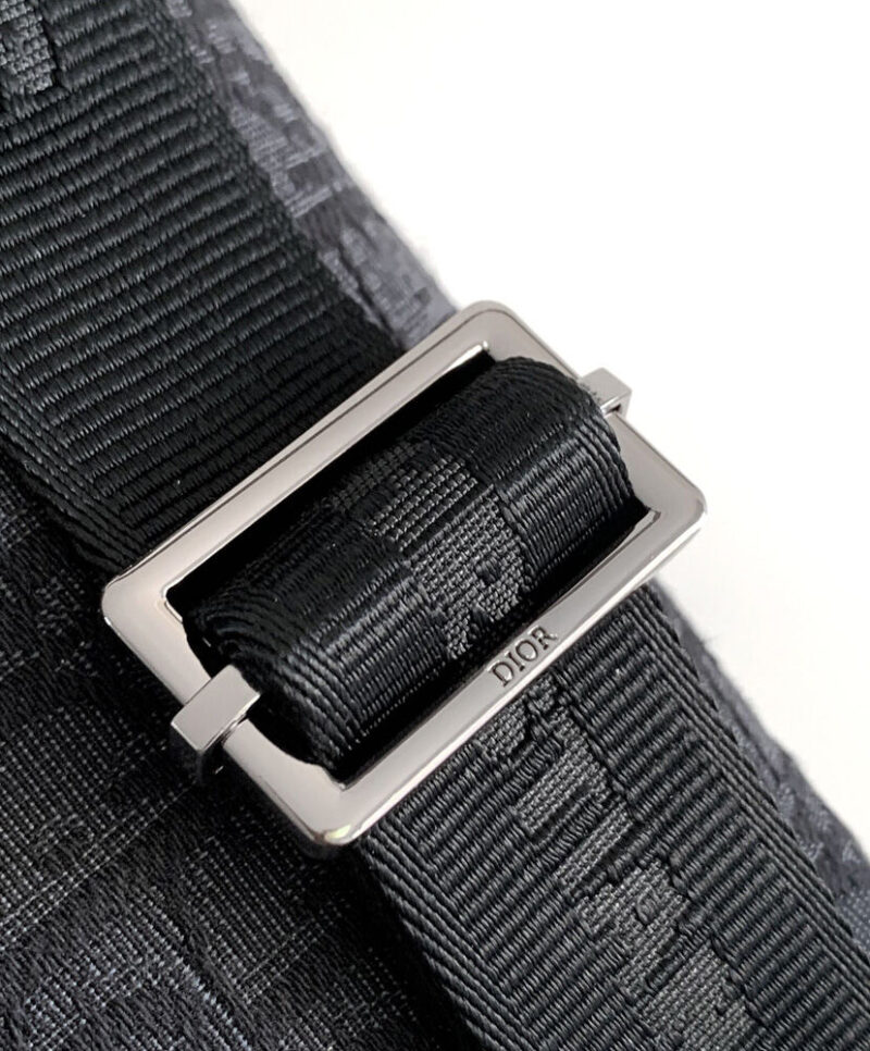 Christian Dior Dior 8 Belt Bag